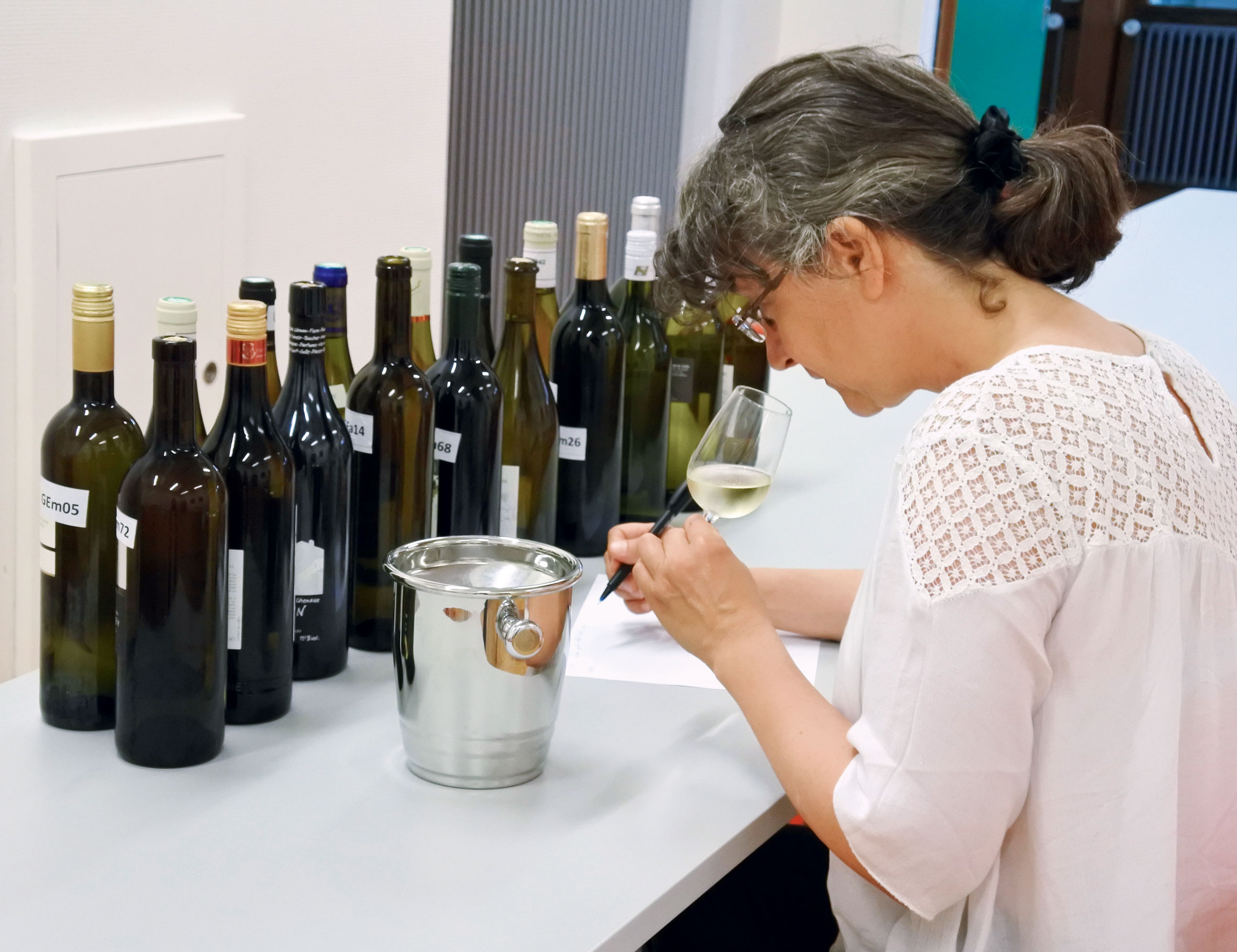 Minerality in Chasselas: a sensory notion shared by wine professionals?