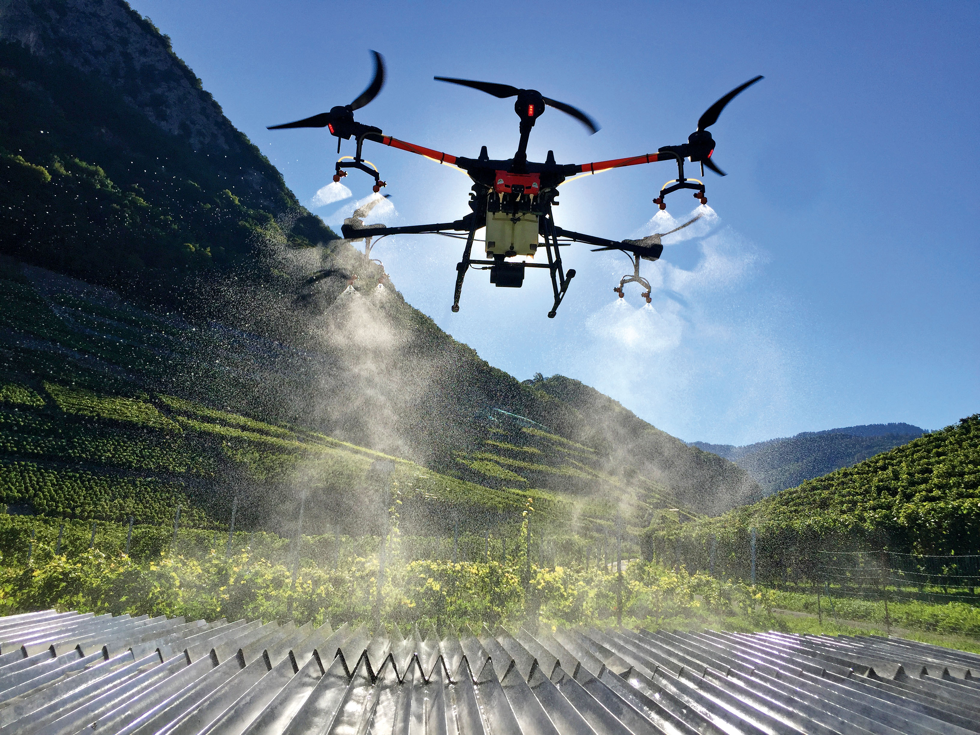 Bewertung der Leistung von Drohnen für Pflanzenschutzbehandlungen in Reben
