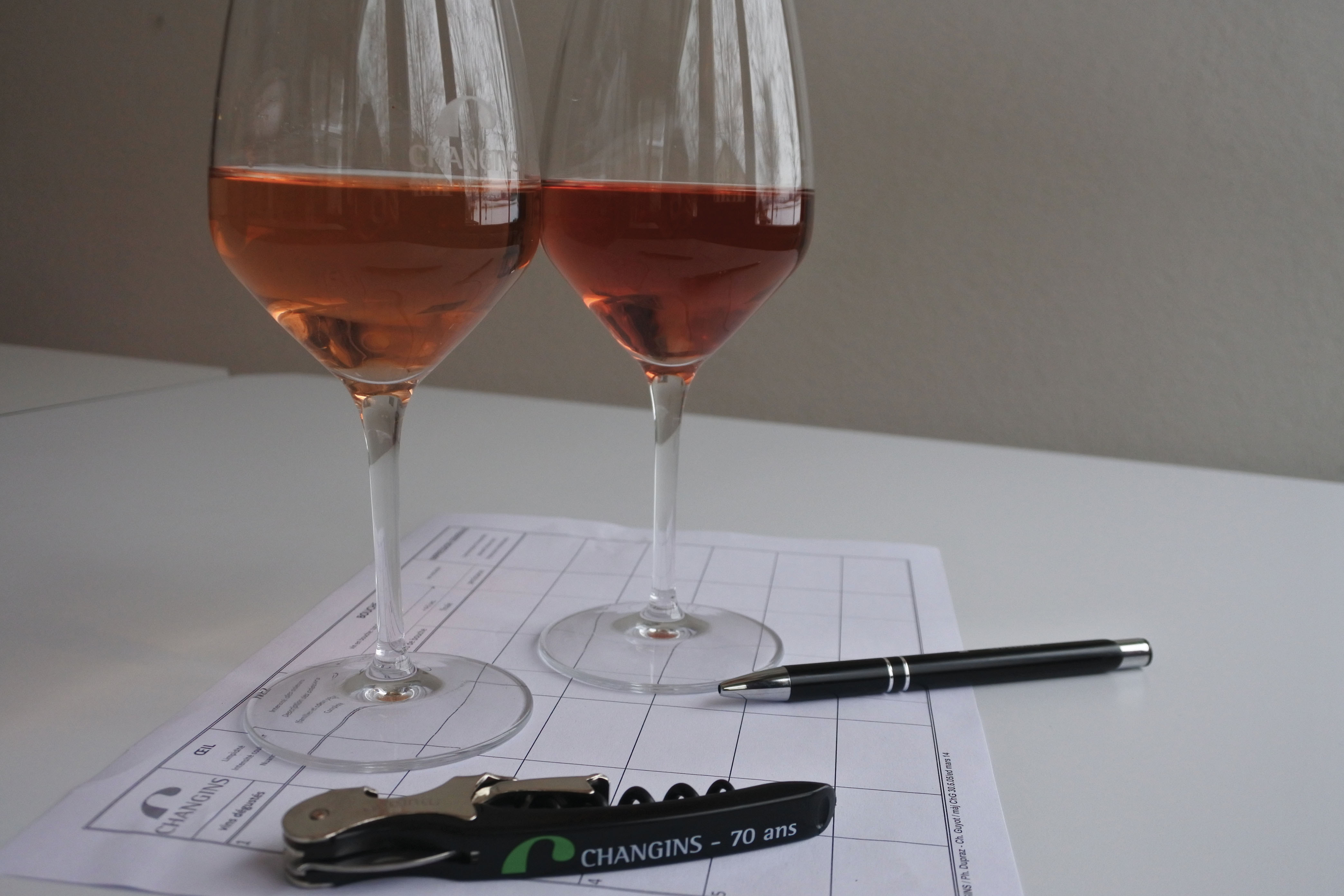 Vins rosés suisses, entre vins secs et sucrés, étude de l’offre et des préférences des consommateurs